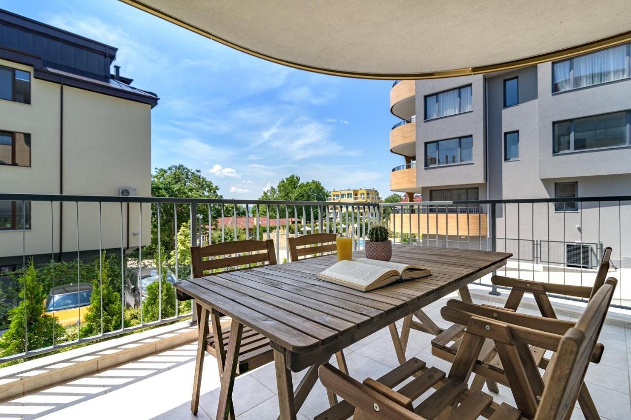Freddo Apartment - Coral Residence Complex With Parking & Pool ヴァルナ エクステリア 写真